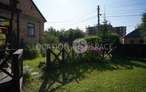 Будинок для зйомок. Нивки