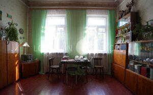 Будинок для зйомок. Нивки