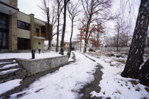 Будинок для зйомок. Обухівська траса