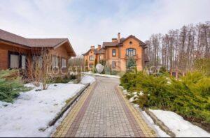 Будинок для зйомок. Горбовичі