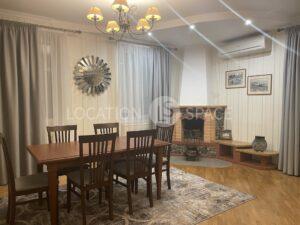 Будинок для зйомок. Борщагівка