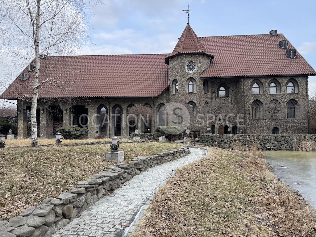 Будинок для зйомок. Обухівська траса
