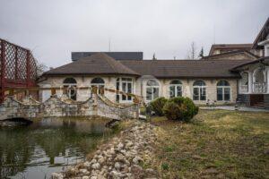Будинок для зйомок. Обухівська траса